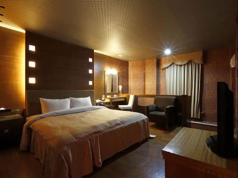 كاوشيونغ Hua Xiang Motel - Da Chang المظهر الخارجي الصورة